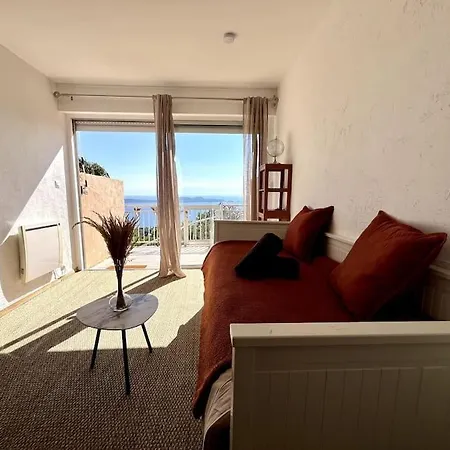 Avec Terrasse Privee Et Vue Exceptionnelle * Hyeres